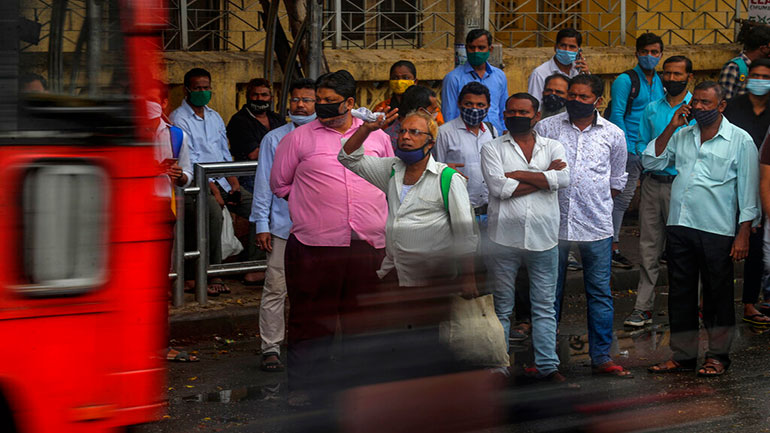 Ινδία: Στα 22.065 τα νέα κρούσματα