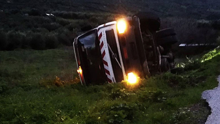 Ηράκλειο: Αναποδογύρισε απορριματοφόρο