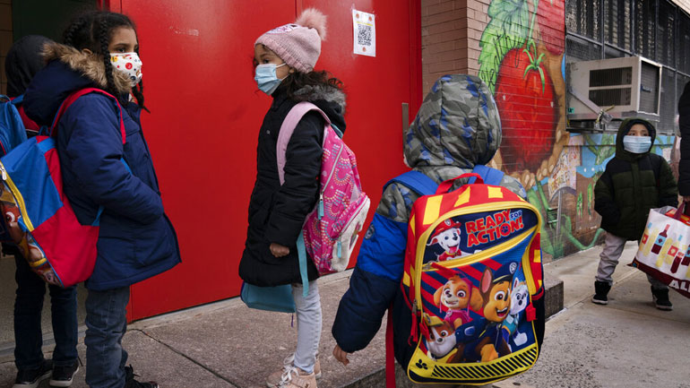 Γαλλία: «Οι μαθητές μπορούν να μην πάνε σχολείο τις δύο τελευταίες μέρες του τριμήνου»