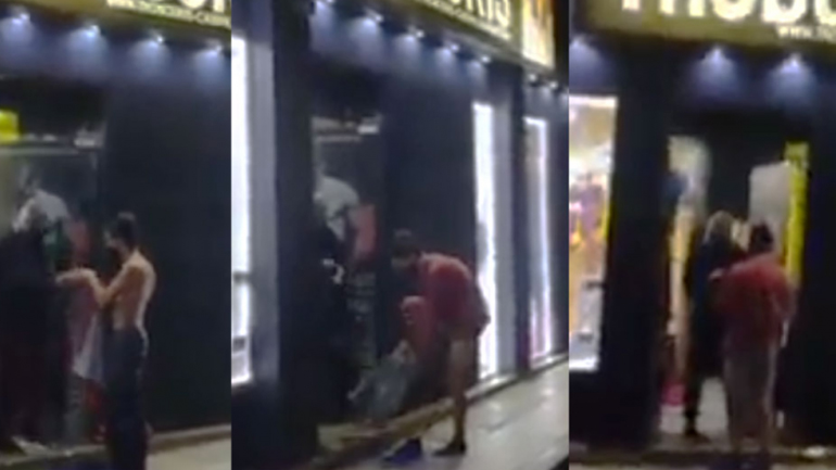 Δοκιμή παντελονιού σε κεντρικό δρόμο του Αγρινίου έξω από κατάστημα με click away