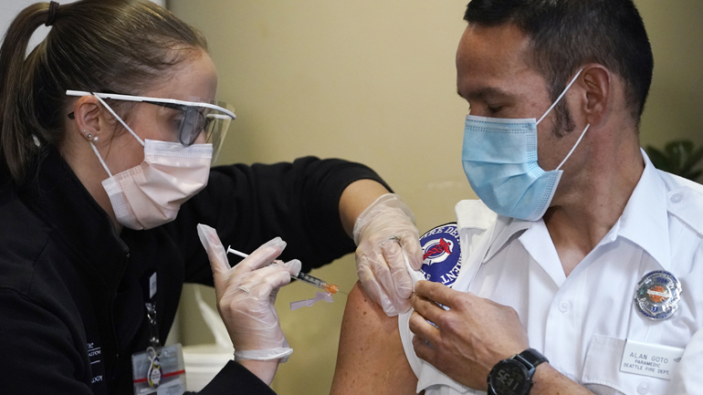 ΗΠΑ: Διαπραγματεύσεις κυβέρνησης-Pfizer για την αγορά δεκάδων εκατ. επιπλέον δόσεων