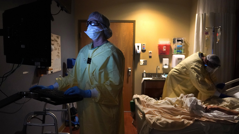 ΗΠΑ-Covid-19: 2.706 θάνατοι και περισσότερα από 248.000 κρούσματα σε 24 ώρες