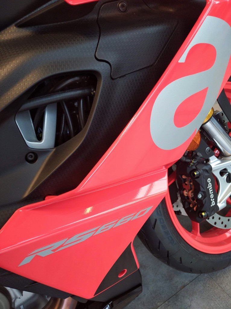 Αεροδυναμική βοήθεια από τον σχεδιασμό στα φέρινγκ