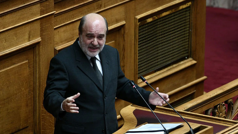 Ο Τρ. Αλεξιάδης καταγγέλλει στοχοποίηση εφοριακών από τον πρωθυπουργό και φέρνει το θέμα στη Βουλή