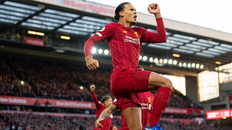 Υπογράφει «συμβόλαιο ζωής» με τη Λίβερπουλ ο Φαν Ντάικ