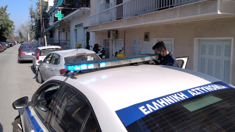 Λάρισα: Νεκρή 42χρονη που έπεσε από μπαλκόνι πολυκατοικίας