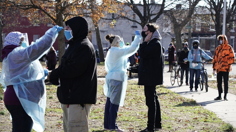 ΗΠΑ-Covid-19: Νέο αρνητικό ρεκόρ ημερήσιων θανάτων και κρουσμάτων