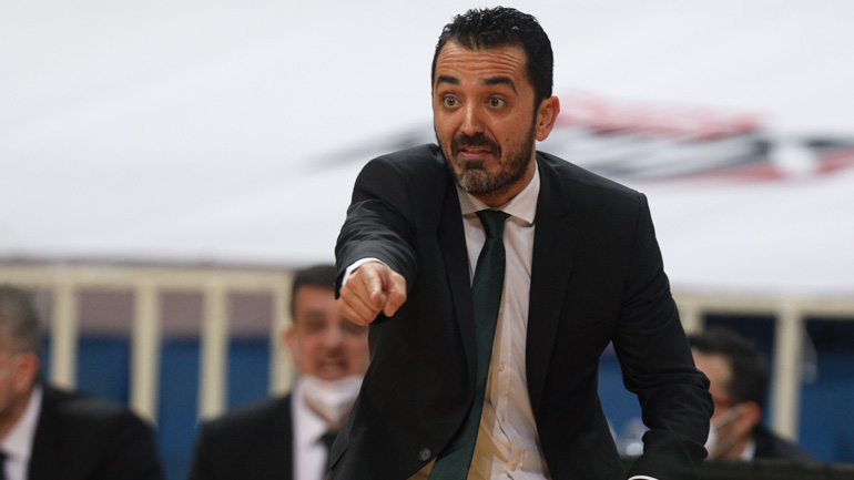 Βόβορας: «Πρέπει να παίζεις για 40 λεπτά χωρίς συναισθήματα»