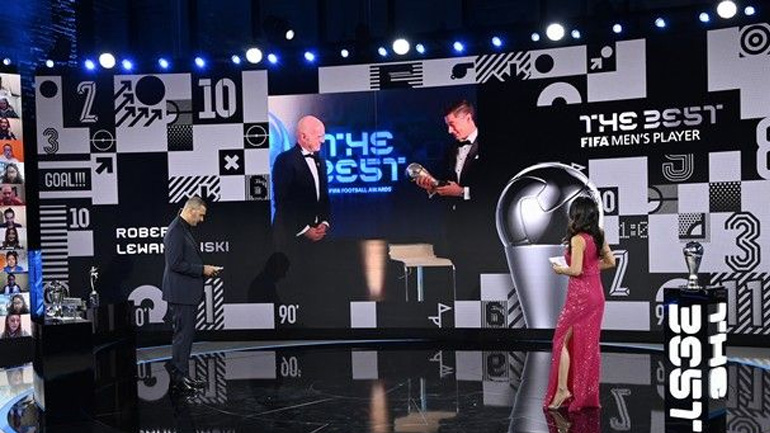 The Best Of FIFA 2020: Λεβαντόφσκι, Μπρονζ, Κλοπ και Βινγκμαν οι κορυφαίοι της χρονιάς