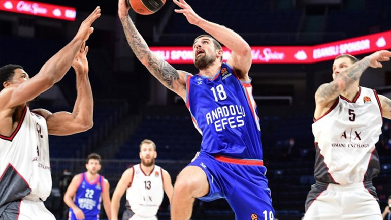Δεύτερη νίκη για την Αρμάνι στην Κωνσταντινούπολη, 72-69 την Εφές