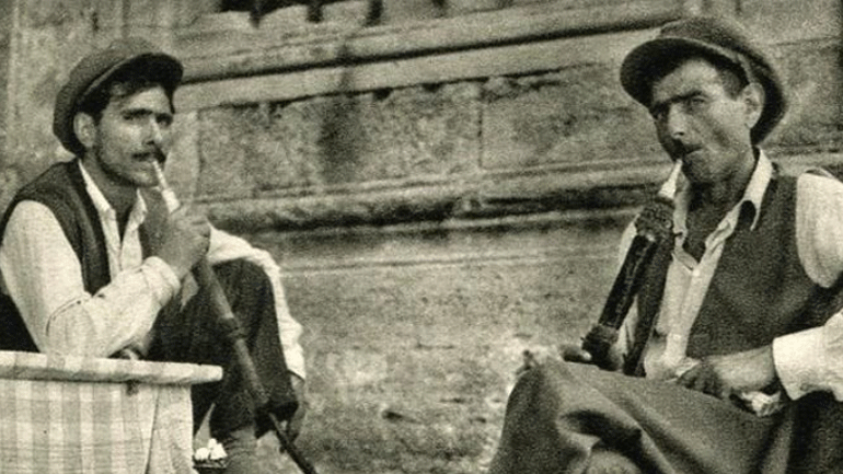 Με τη δωροδοκία (;) στο Άρης-ΠΑΟΚ βγήκαν στο μπαλκόνι οι κουτσαβάκηδες της παλιάς Αθήνας