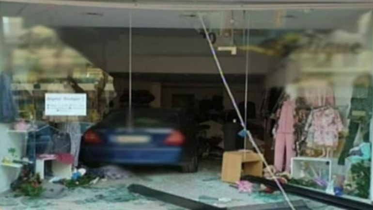 Καταστροφικό «click away» σε κατάστημα εσωρούχων στο Ίλιον!