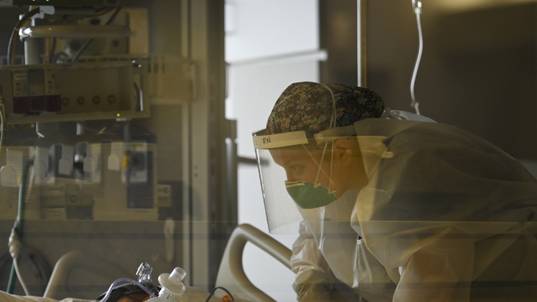 Covid-19: 3.249 θάνατοι το τελευταίο 24ωρο στις ΗΠΑ