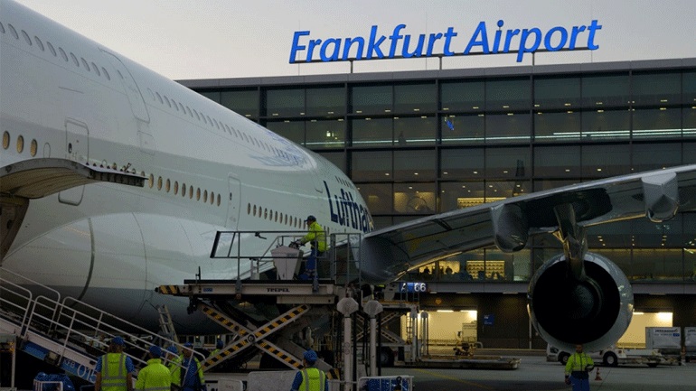 Γερμανικά ΜΜΕ: Προς κατάργηση η 10ημερη καραντίνα για τους ταξιδιώτες Γερμανικά ΜΜΕ: Προς κατάργηση η 10ημερη καραντίνα για τους ταξιδιώτες