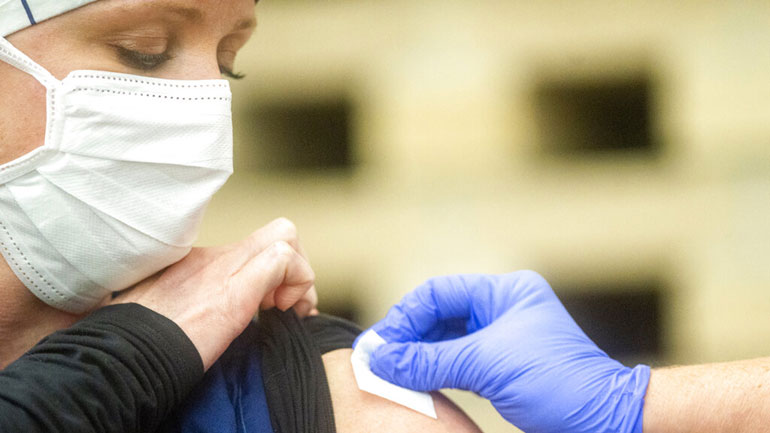 Στις 27 Δεκεμβρίου θα ξεκινήσει ο εμβολιασμός κατά του κορωνοϊού στην Ισπανία