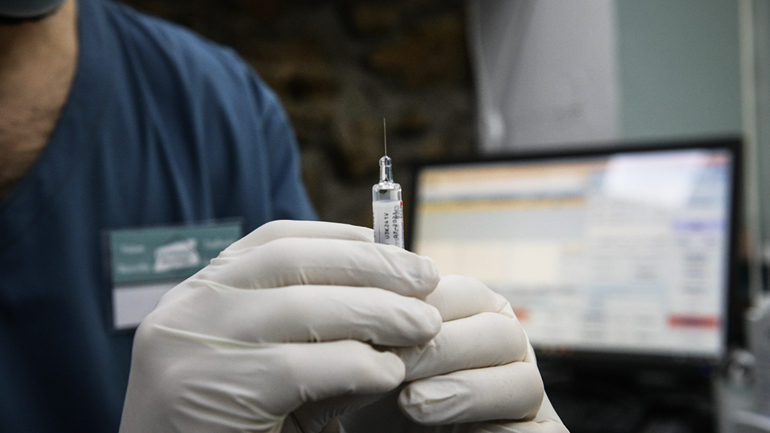 Εγκρίθηκε το εμβόλιο της Moderna από τον FDA