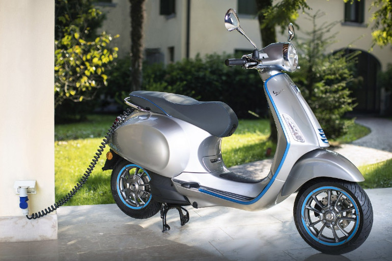 Η εικονική Vespa Elettrica από τα πλέον όμορφα μοντέλα της Piaggio