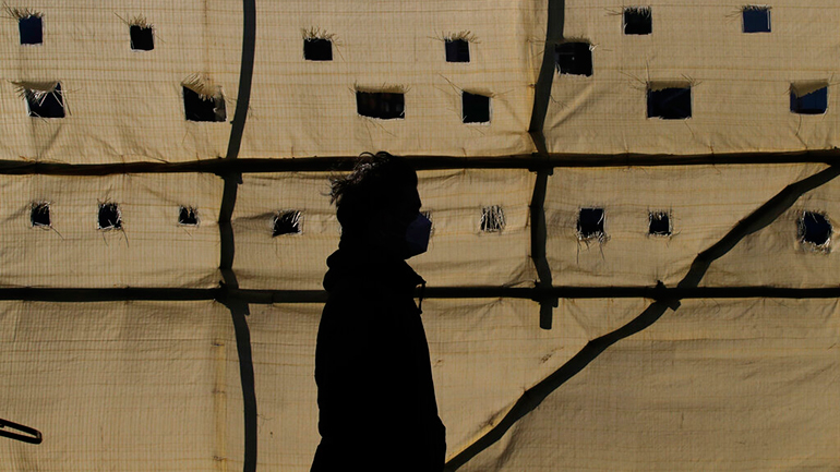 Νότια Κορέα: Υψηλό ρεκόρ κρουσμάτων και ξέσπασμα του ιού σε φυλακή