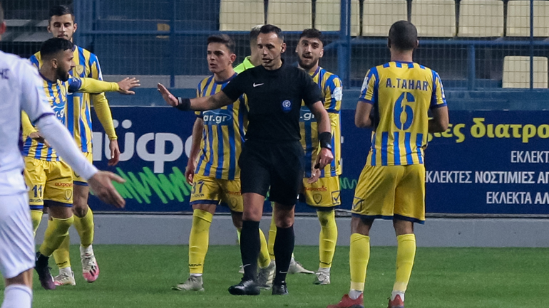 ΚΕΔ: Εκτός ορισμών Τζοβάρας, Τζιώτζιος