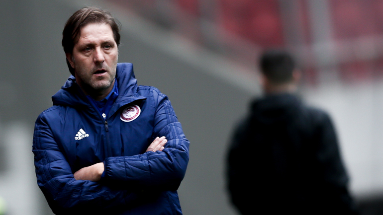 Μαρτίνς: «Φεύγει ο Βινάγκρε, περιμένουμε για Χασάν»