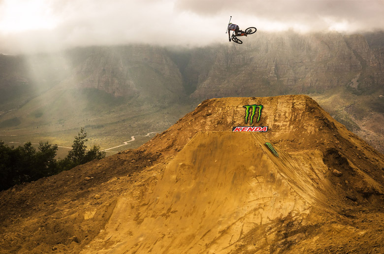 “Από αναβάτες, για αναβάτες”