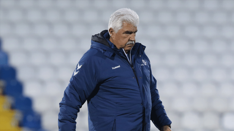 Super League: Σε απολογία κλήθηκαν οι Παράσχος, Μπελεβώνης και Κουτσοσπύρος