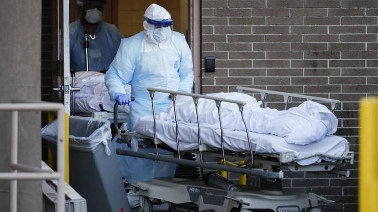 Η λοίμωξη COVID-19 αποτελεί την πρώτη αιτία θανάτου στις ΗΠΑ Η λοίμωξη COVID-19 αποτελεί την πρώτη αιτία θανάτου στις ΗΠΑ