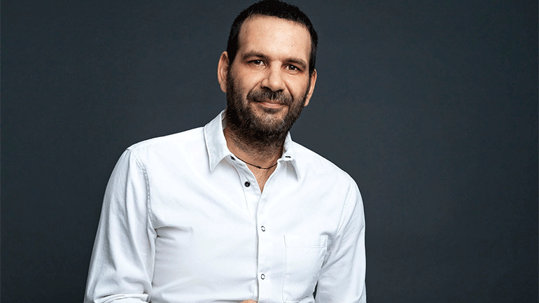 Το 2021 θα κυκλοφορήσει στις ΗΠΑ «Ο Ανεπιθύμητος Νεκρός» του Γιώργου Πράτανου