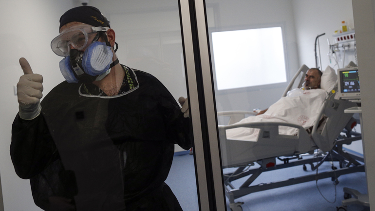 Εναλλακτική μέθοδος στις εντατικές covid της Τουρκίας – Πώς αποφεύγεται η διασωλήνωση