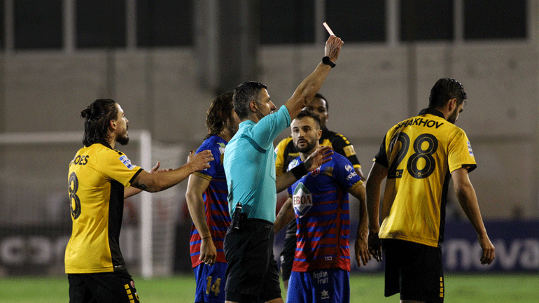 ΑΕΚ: Χάνουν τον Ολυμπιακό οι Σάκχοφ και Παουλίνιο