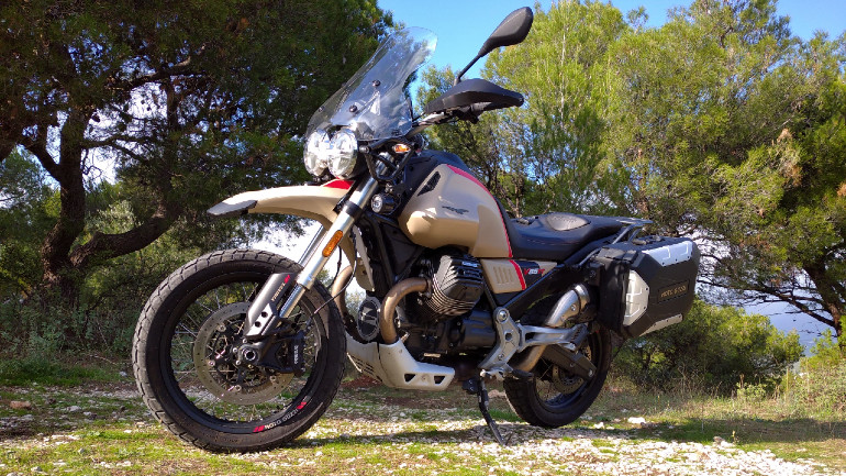 Ικανός ταξιδευτής, ιδανικός ονειροπόλος το Moto Guzzi V85TT Travel