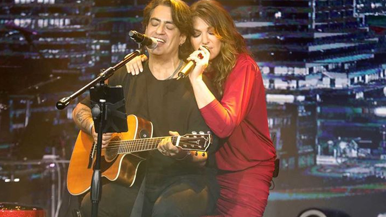 Καίτη Γαρμπή – Διονύσης Σχοινάς: «Μάγεψαν» μέσω live streaming με δυνατές ερμηνείες