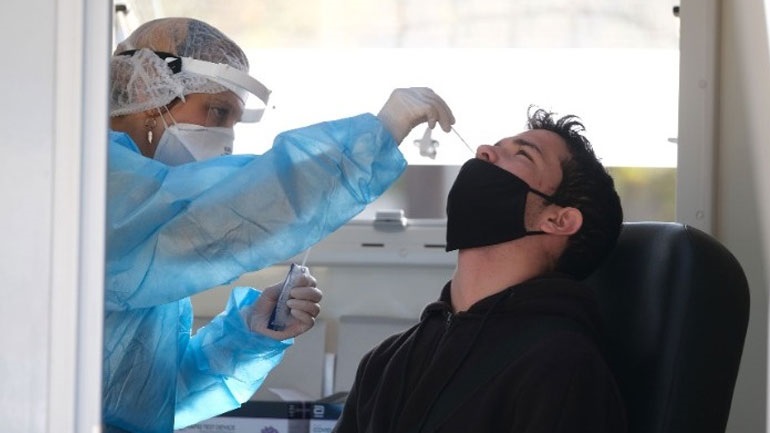 Στην Ρωσία πραγματοποιήθηκαν περισσότερα από 87 εκατομμύρια τεστ για τον κορωνοϊό