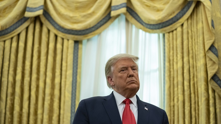 ΗΠΑ: Ο Τραμπ απέρριψε το σχέδιο νόμου για την τόνωση της οικονομίας