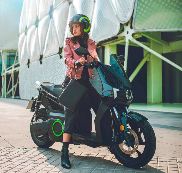 Η αισθητική του ισπανικού scooter είναι εξαιρετική