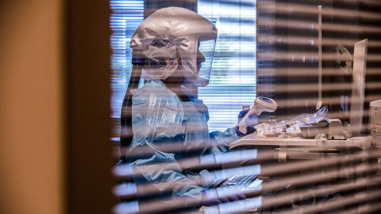 Τσεχία: Καταγράφηκαν 10.821 νέα κρούσματα κορωνοϊού