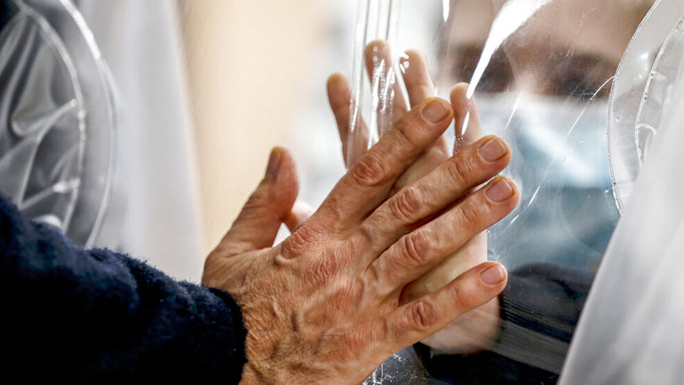 Η Σουηδία κατέγραψε 6.609 νέα κρούσματα Covid-19 σε 24 ώρες