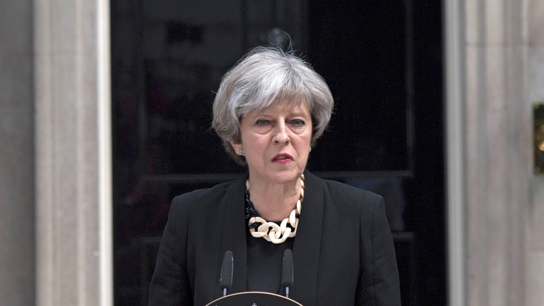 Brexit: Τερέζα Μέι και Ντέιβιντ Κάμερον χαιρετίζουν μια «πραγματικά ευπρόσδεκτη» συμφωνία με την ΕΕ