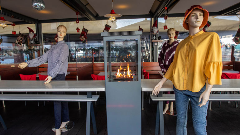 Θεσσαλονίκη: Kινητικότητα στις αγορές τροφίμων και τα κρεοπωλεία – Γιορτινά μενού με ντελίβερι και take-away