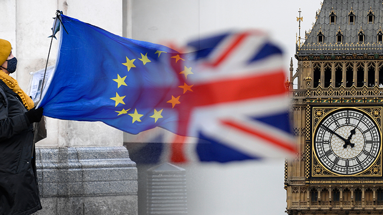 Τι αλλάζει για τους Έλληνες που ζουν στη Βρετανία