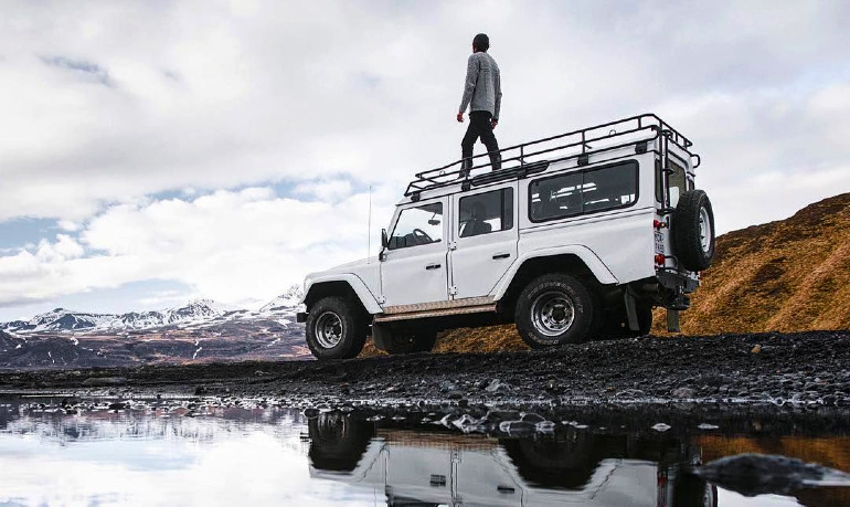Το θρυλικό Land Rover Defender 110