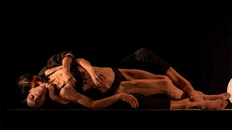 Online παραστάσεις που θα μας κρατήσουν συντροφιά τα εφετινά Χριστούγεννα