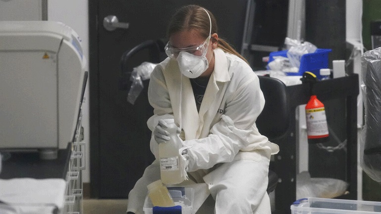 Μεταξύ 50% και 90% η αποτελεσματικότητα του εμβολίου CoronaVac στις δοκιμές που έγιναν στη Βραζιλία