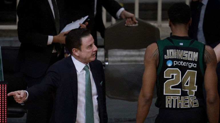 Τζόνσον για Πιτίνο: «Νόμιζε πως ήταν στο Λούιβιλ, δεν ταίριαζε με την ομάδα»