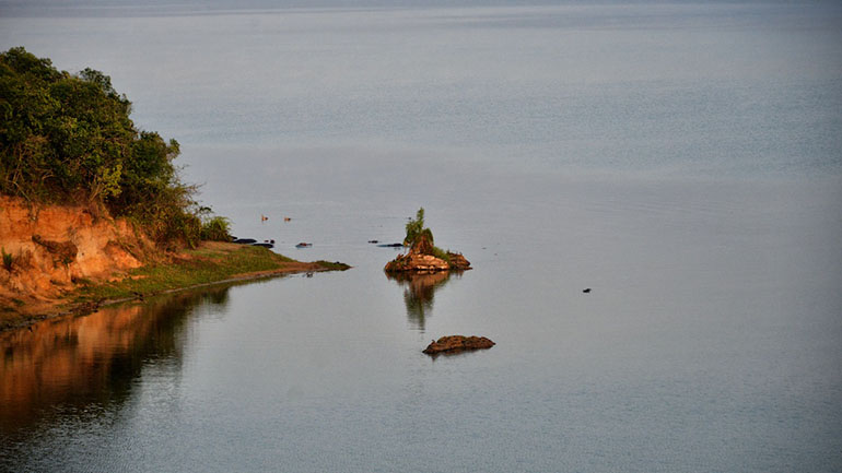 Ουγκάντα: Τουλάχιστον 26 νεκροί στο ναυάγιο ενός πλοιαρίου στη λίμνη Αλβέρτου