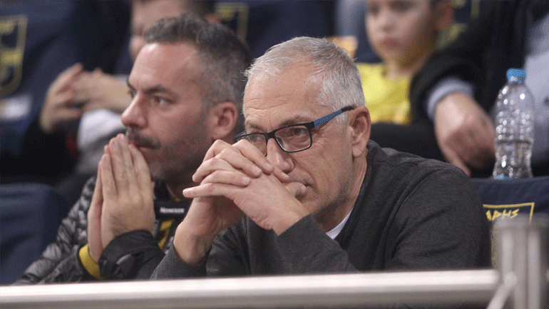 Αρβανίτης: «Είναι ντροπή αυτό που κάνατε, φτάνει πια»