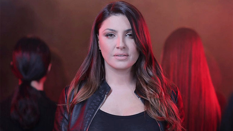 Έλενα Παπαρίζου: «Έχω μικρές στιγμές μελαγχολίας τα τελευταία χρόνια»