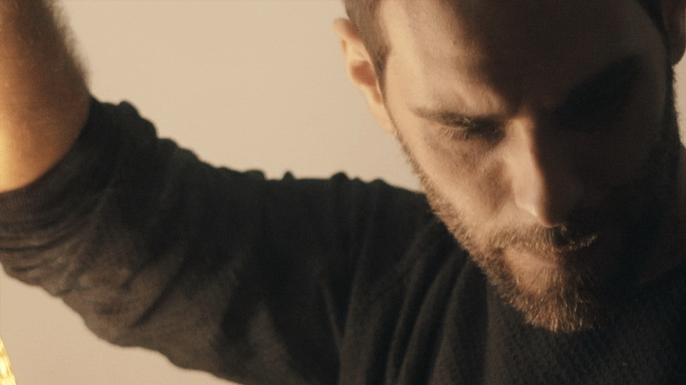 Γιάννης Μπιλάλης: Κερδίζει τις εντυπώσεις το τραγούδι που του έγραψε ο Κυριάκος Παπαδόπουλος