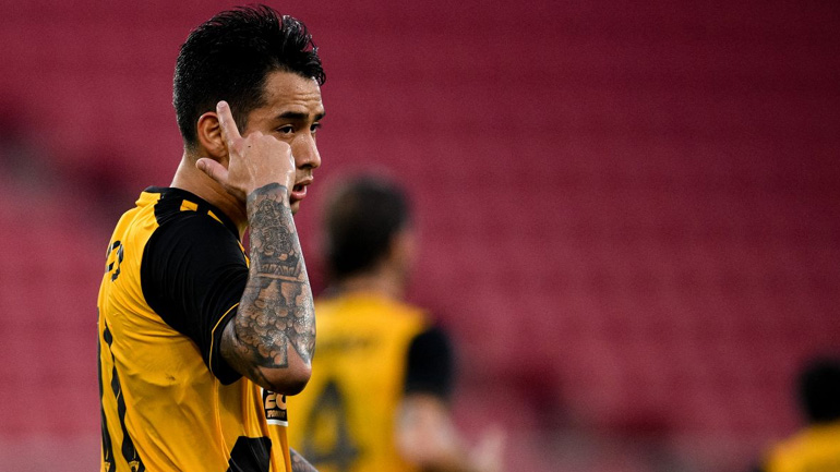 Διαψεύδει τα σενάρια για τον Αραούχο η ΑΕΚ