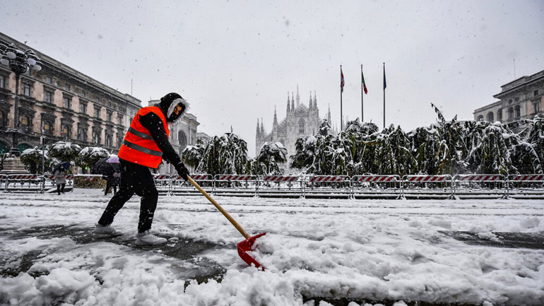 ”Ντυμένο” στα λευκά ξύπνησε το Μιλάνο, έπειτα από χιονόπτωση
